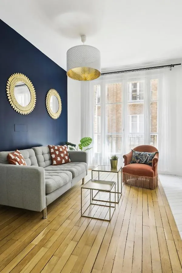Luxury Near Monceau & Wagram Apartment Paris France