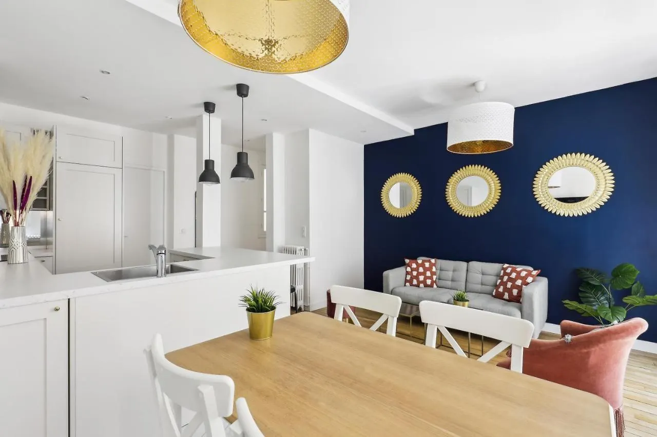 Luxury Near Monceau & Wagram Apartment Paris